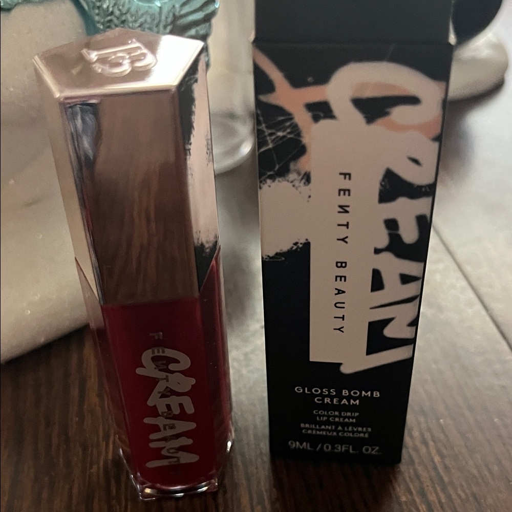 Fenty Beauty Gloss Bomb Cream Lip Gloss - Bold Red